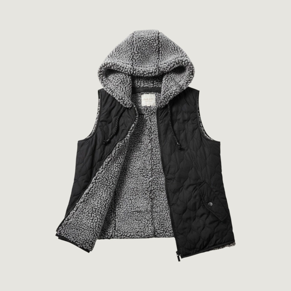 Altar'd State Black Quilted Hooded Vest Sherpa Lined ASJKX5866 Womens Medium